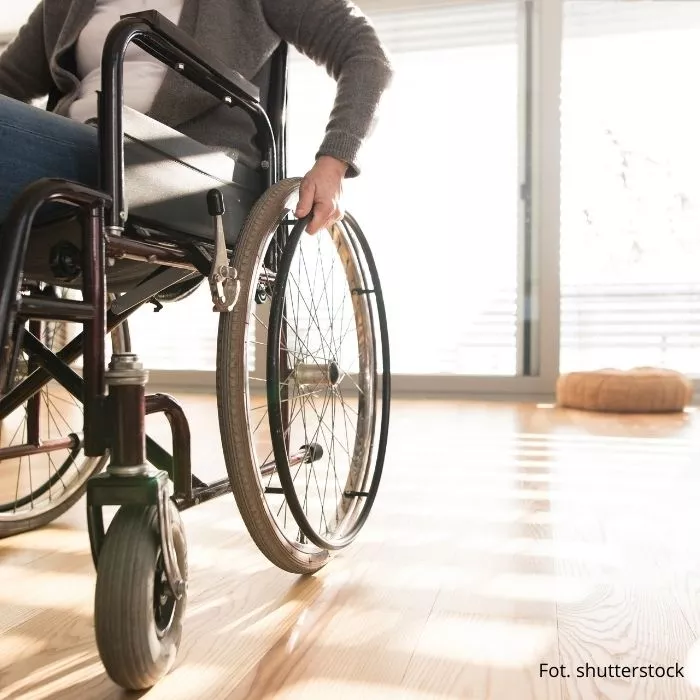 Mieszkanie dla niepełnosprawnych – jaka podłoga się sprawdzi?