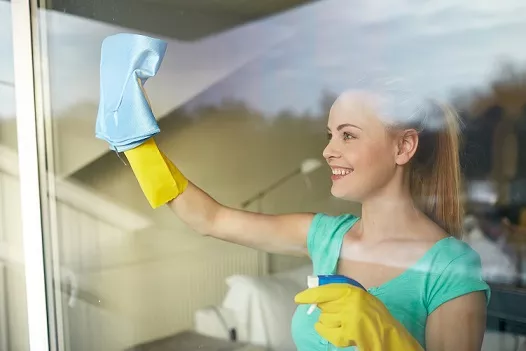 Mycie okien – jak robić to dobrze?